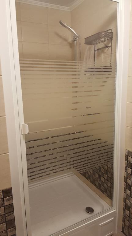 L.E.C. Travel Apartments Ventspils Buitenkant foto