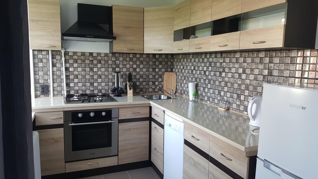 L.E.C. Travel Apartments Ventspils Buitenkant foto