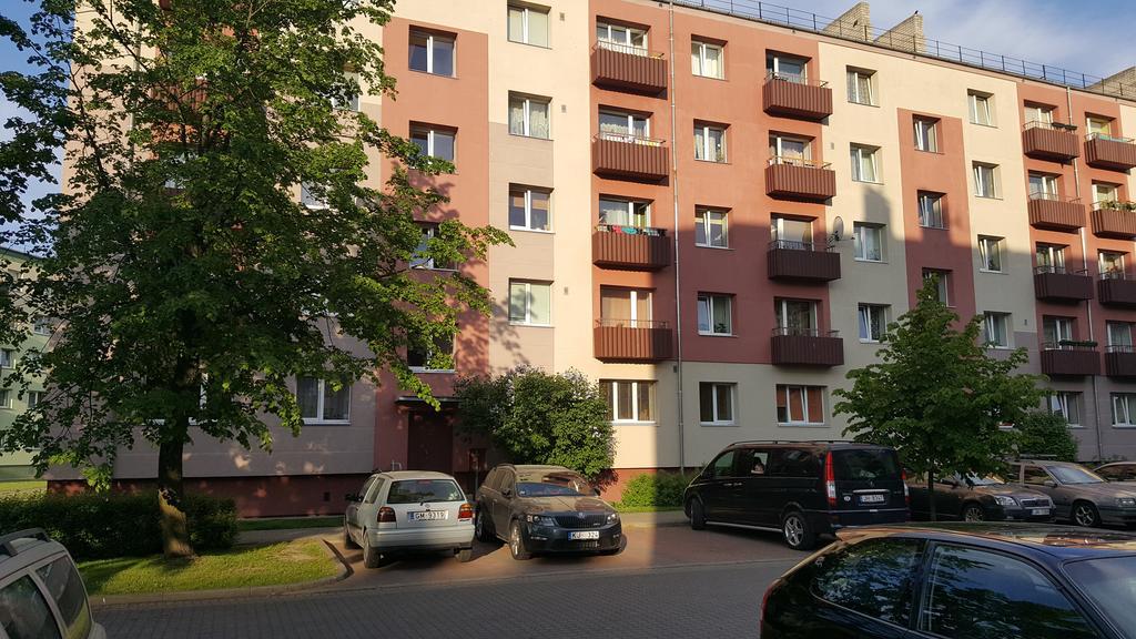 L.E.C. Travel Apartments Ventspils Buitenkant foto
